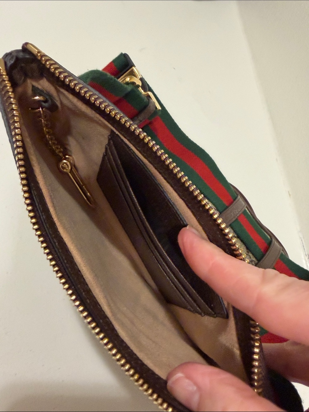 Gucci Brown GG Supreme Canvas Belt Bag with Green and Red - Picture 4 of 5